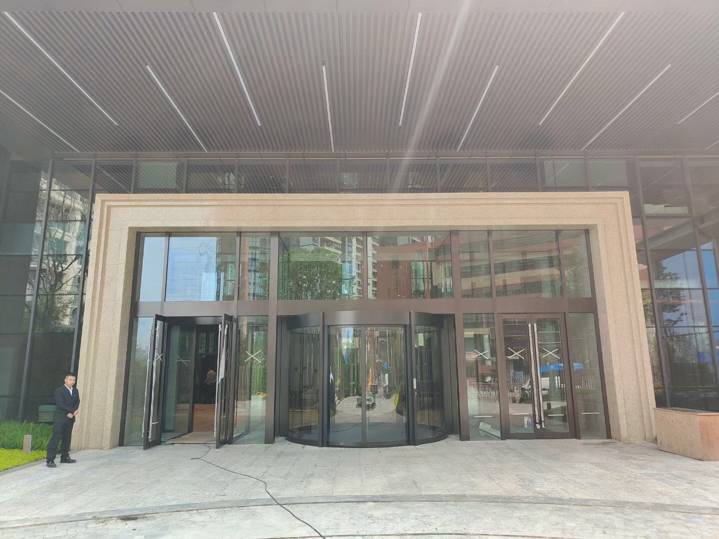 铝合金感应旋转门