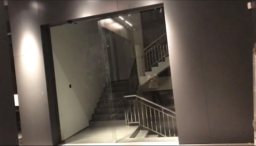 重型净玻璃感应门