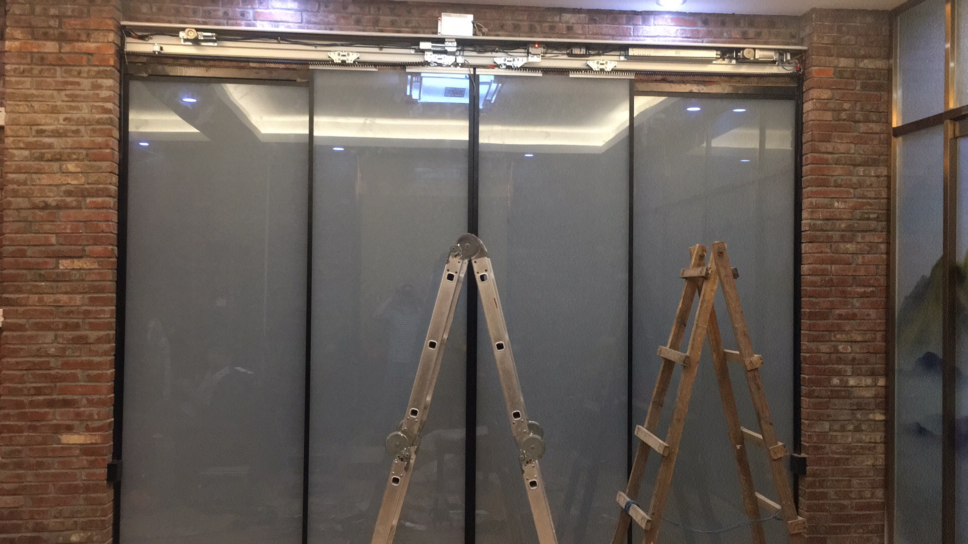 感应门维修保养