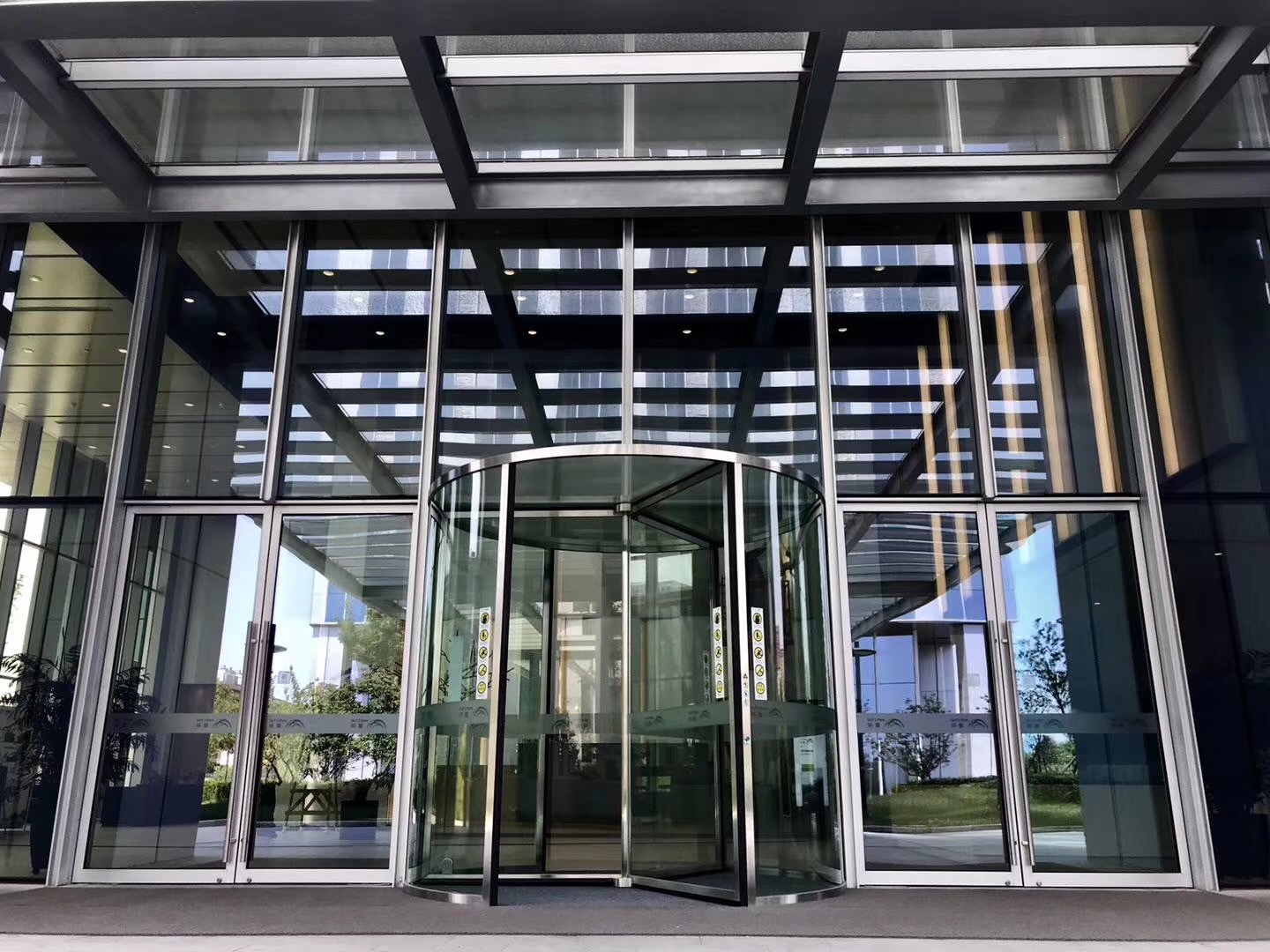 不锈钢三翼旋转门