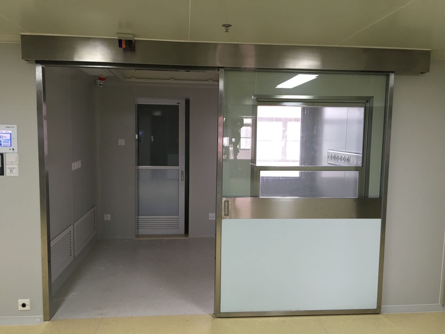 半透明观察医用门